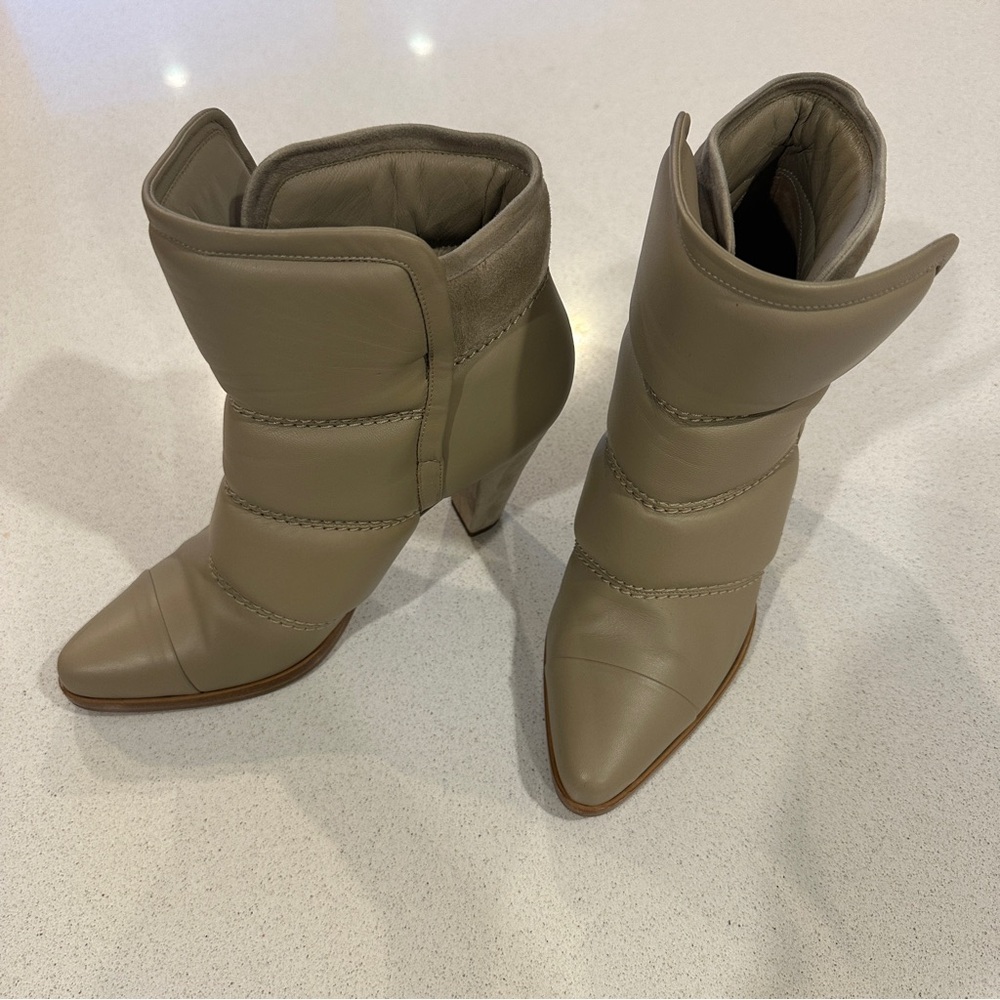 Chloe Beige Quilted Leather Ankle Boots